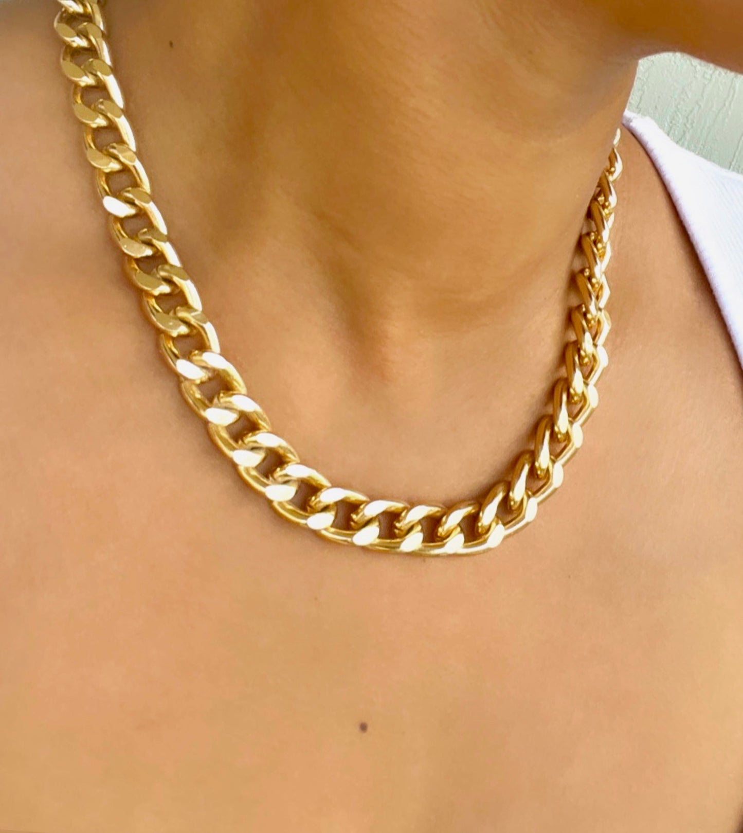 Priscilla 18k Gold Filled Cuban Link Chain 11mm